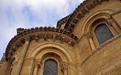 Iglesia de San Martín: Detailansicht der Außenfassade - Frómista
