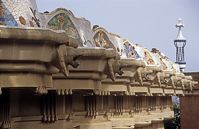 Parque Güell (Antoni Gaudí): Schlangenbank und Hippostila  - Barcelona