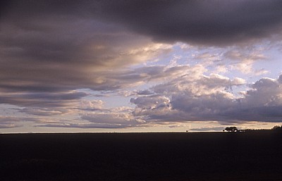 Jakobsweg (Camino Francés): Calzada Romana - Wolken über der Meseta - Castilla y León