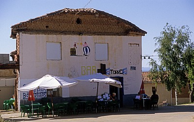Jakobsweg (Camino Francés): Calle Zapardiel – Bar Torre - Reliegos