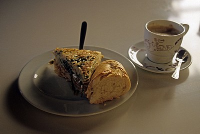 Cafe mit Tortilla  - León