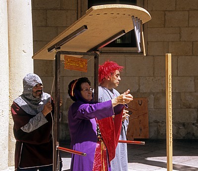 Palacio de los Guzmanes: Fiesta Medieval - León