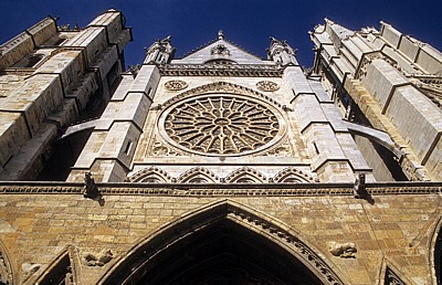 Catedral de León (Kathedrale): Westfassade - León
