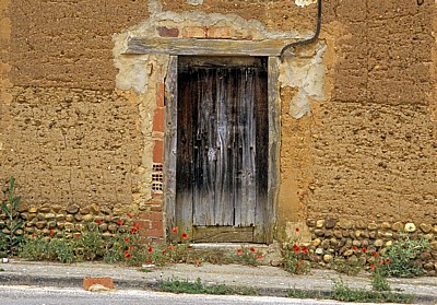 Jakobsweg (Camino Francés): Alte Holztür - Oncina de la Valdoncina