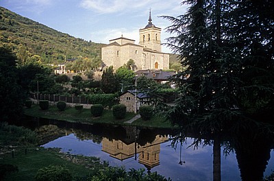 Jakobsweg (Camino Francés): Parroquia de San Nicolás de Bari (Kirche) - Molinaseca