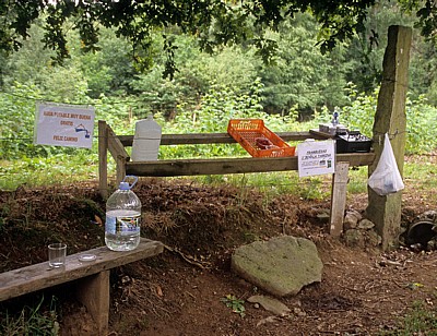 Jakobsweg (Camino Francés): Erfrischungsstand im Nirgendwo - Galicia