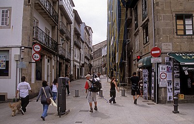 Jakobsweg (Camino Francés): Porta do Camiño - Santiago de Compostela
