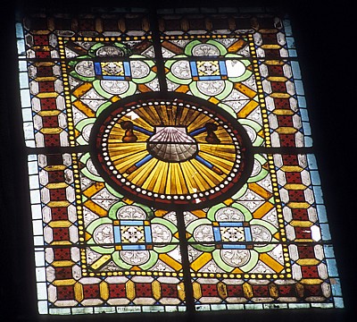 Jakobsweg (Caminho Português): Santuario de la Virgen de la Peregrina - Fenster mit Jakobsmuschel - Pontevedra