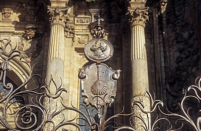 Catedral de Santiago de Compostela (Kathedrale): Westfassade – Detail (Jakobsmuschel) - Santiago de Compostela