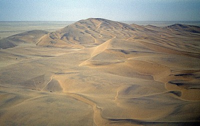 Flug über die Namib: Dünenlandschaft - Namib