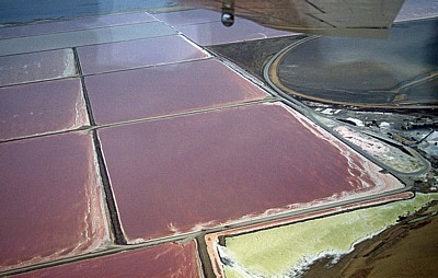 Flug über die Namib: Saline - Walvis Bay