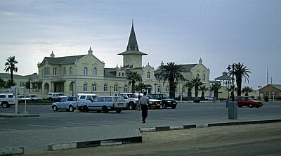 Central: Historischer Bahnhof (Swakopmund Hotel & Entertainment Centre) - Swakopmund