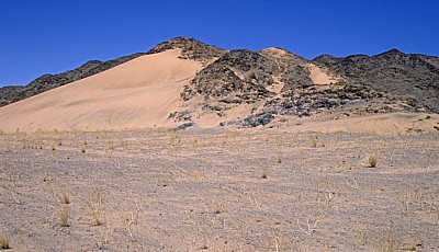 Auf dem Weg zum Skeleton Coast National Park: Düne - Erongo