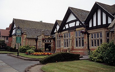Hulme Hall - Port Sunlight