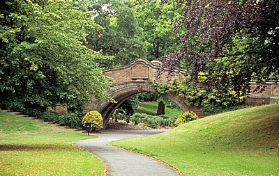 The Dell: Dell-Brücke - Port Sunlight