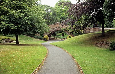 The Dell: Dell-Brücke - Port Sunlight