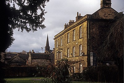 Riverside Crescent: Häuser - Bakewell