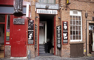 Mathew Street: Lennon's Bar - Liverpool