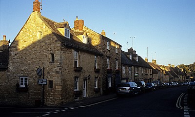 Typische Kalksteinhäuser der Cotswolds - Burford