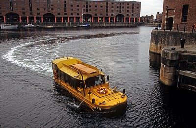 Albert Dock: Yellow Duck Marine - Liverpool