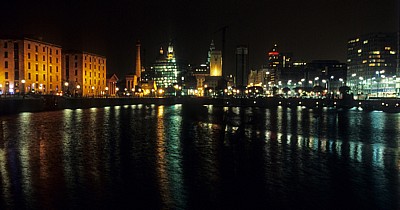 Salthouse Dock bei Nacht - Liverpool