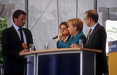 U. a. Bundeskanzlerin Angela Merkel - Bremerhaven