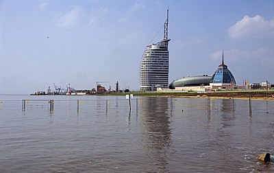 Blick auf die Havenwelten - Bremerhaven