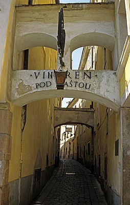 Staré Mesto (Altstadt): Altstadtgasse - Bratislava