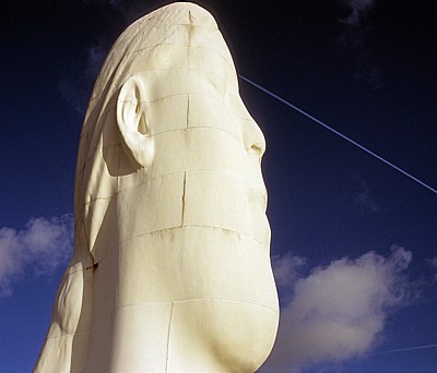 Sutton Manor Colliery: Kunstinstallation - Dream (Jaume Plensa) - Sutton