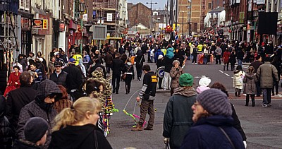 Chinatown: Chinesisches Neujahrsfest - Besucher in der Berry Street - Liverpool