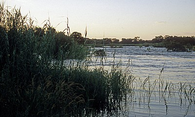 Popa Game Park: Popa Falls (Popafälle) - Stromschnellen - Kavango