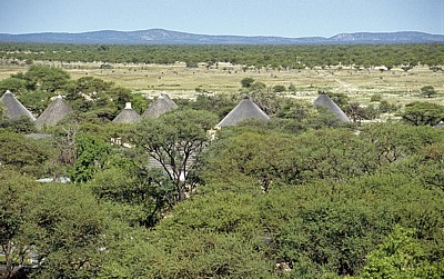 Okaukuejo: Blick vom Turm über das Camp - Etosha Nationalpark