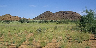 Straße Opuwo - Uis: Landschaft - Kunene