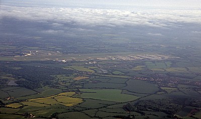 Flug London Stansted - Bremen: Stansted Airport - Essex