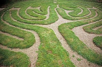 Wing's turf maze (Rasenlabyrinth) - Wing