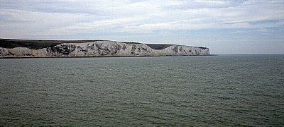 Fähre Dover - Dünkirchen: Blick von der Fähre auf die White Cliffs of Dover (Kreidefelsen) - Dover