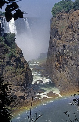 Blick auf Cataract Island (links) und Main Falls - Victoriafälle