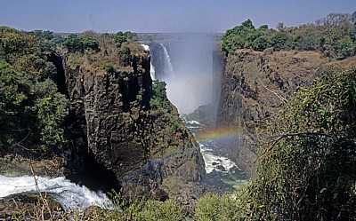 Blick auf Devil's Cataract und Main Falls - Victoriafälle