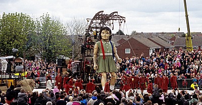 Everton Brow: Sea Odyssey - Giant Spectacular (Royal de Luxe)  - Liverpool