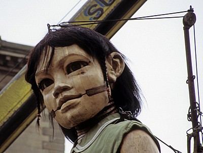 Lime Street: Sea Odyssey - Giant Spectacular (Royal de Luxe): Little Giant Girl (das Riesenmädchen) - Kopf - Liverpool