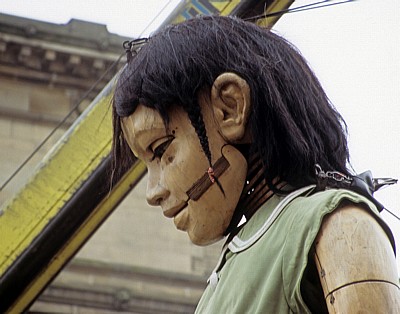 Lime Street: Sea Odyssey - Giant Spectacular (Royal de Luxe): Little Giant Girl (das Riesenmädchen) - Kopf - Liverpool