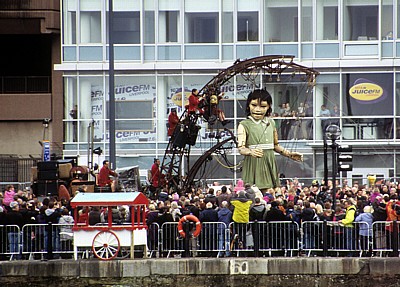 Strand Street: Sea Odyssey - Giant Spectacular (Royal de Luxe)  - Liverpool