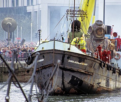 Canning Dock: Sea Odyssey - Giant Spectacular (Royal de Luxe)  - Liverpool