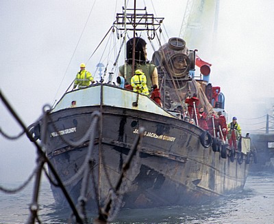 Canning Dock: Sea Odyssey - Giant Spectacular (Royal de Luxe)  - Liverpool