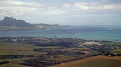 Flug Mauritius - Harare: Blick auf Mahébourg - Grand Port