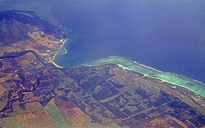 Flug Mauritius - Harare: Blick auf die Küste - Sofala Province