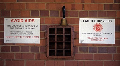 Chishawasha: Silveira House - HIV- / AIDS-Plakate - Harare
