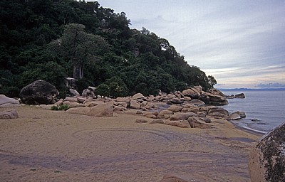 Livingstonia Beach - Senga Bay