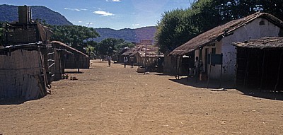 Dorfstraße - Cape MacLear