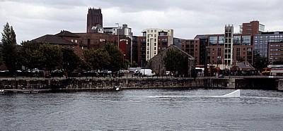 Salthouse Dock: Wakeboarden - Liverpool
